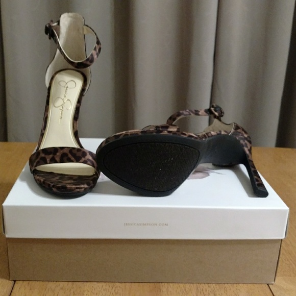 Jessica Simpson Heels - Picture 5 of 6